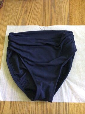 Magic Suit Women's Navy High Waisted Shirred Bottom sz. 8